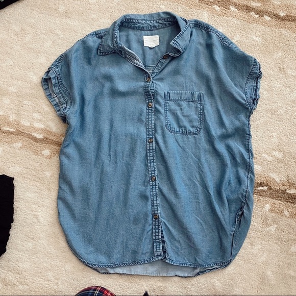 American Eagle Outfitters Tops - AE Shirt